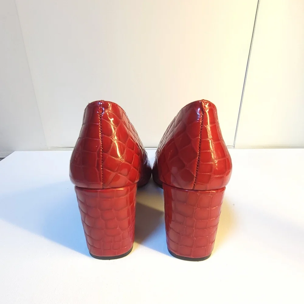 Vince Camuto Red Croc-Embossed Pointed-Toe Pumps - Picture 6 of 9